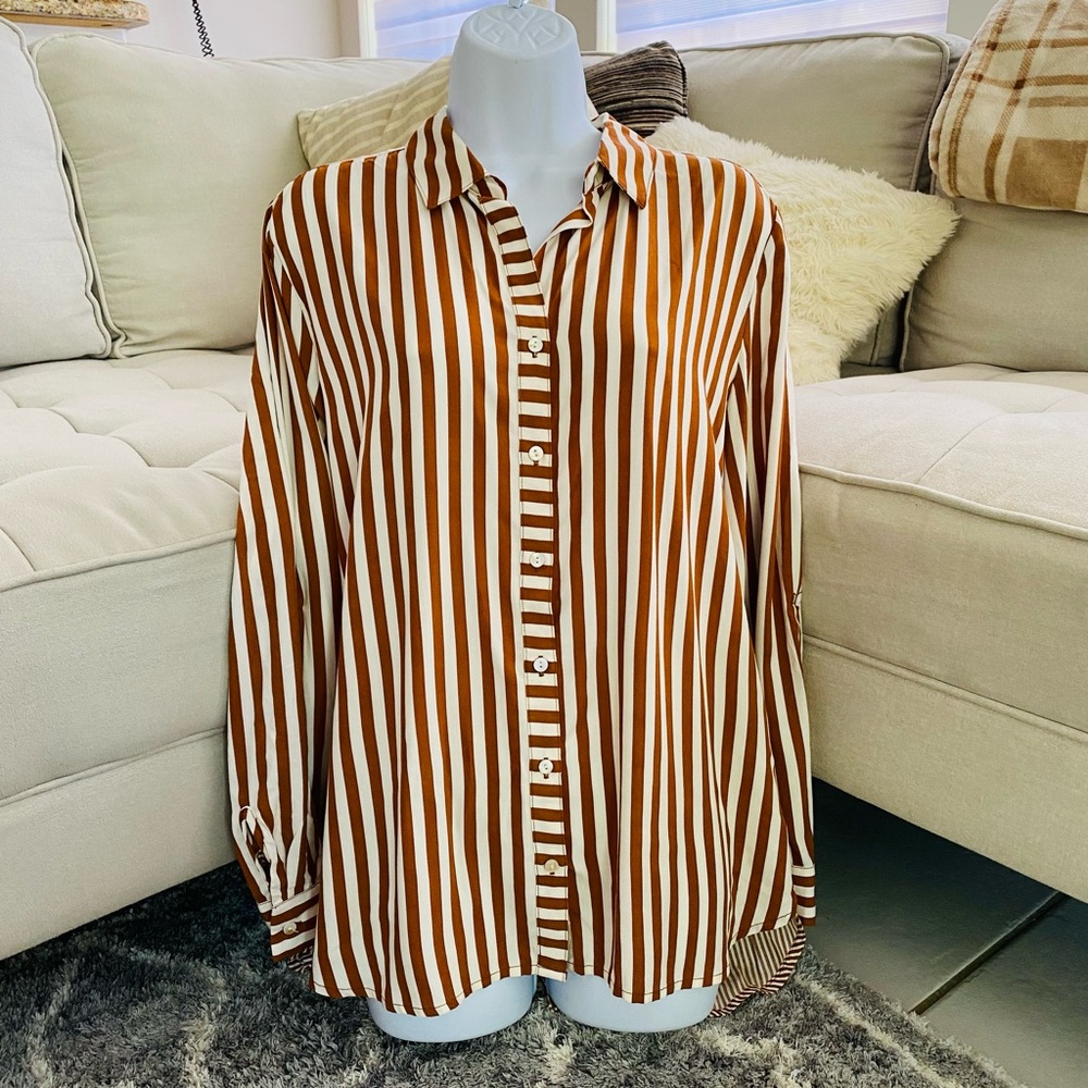 Jane + Delancey Button Down NWT